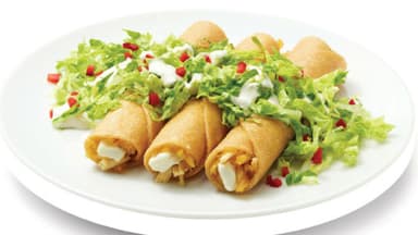 Tacos Dorados con Consomé de Pollo