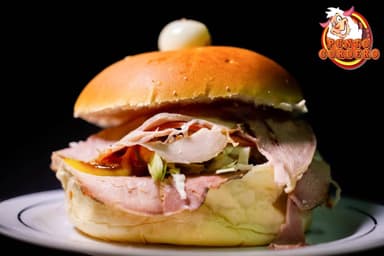 2 Hamburguesa Tradicional + 2 Gaseosa Mini