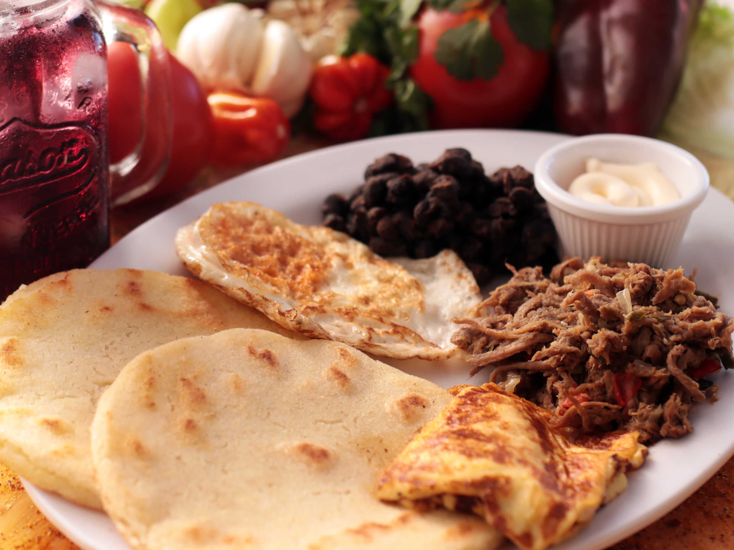 Plato Venezolano 1