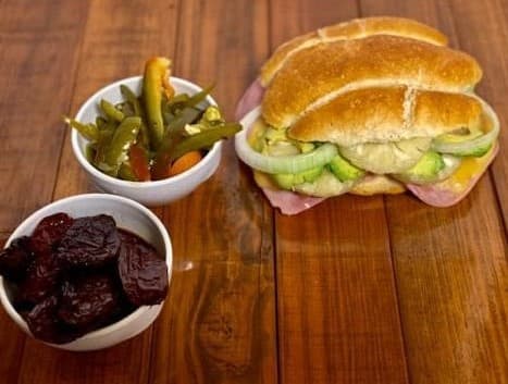 Torta Hawaiana de Milanesa de Pollo