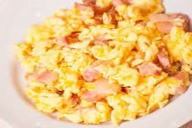 Huevos Revueltos con Jamón