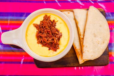 Queso Fundido con Birria