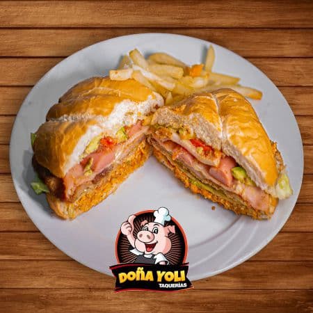 Torta de Carnitas