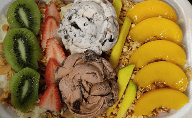 Ensalada de Frutas con Helado