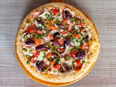 Pizza Jamón con Vegetales