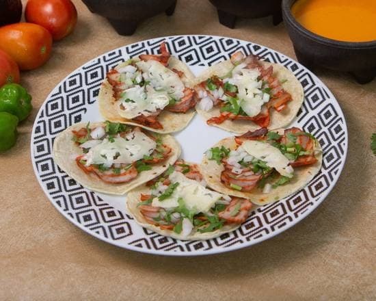 Tacos de Trompo con Queso