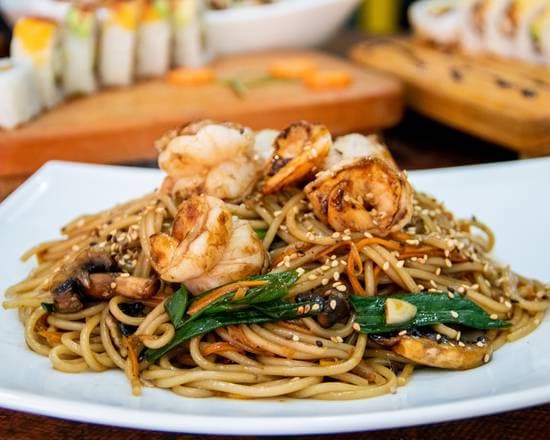 YAKISOBA DE CAMARONES