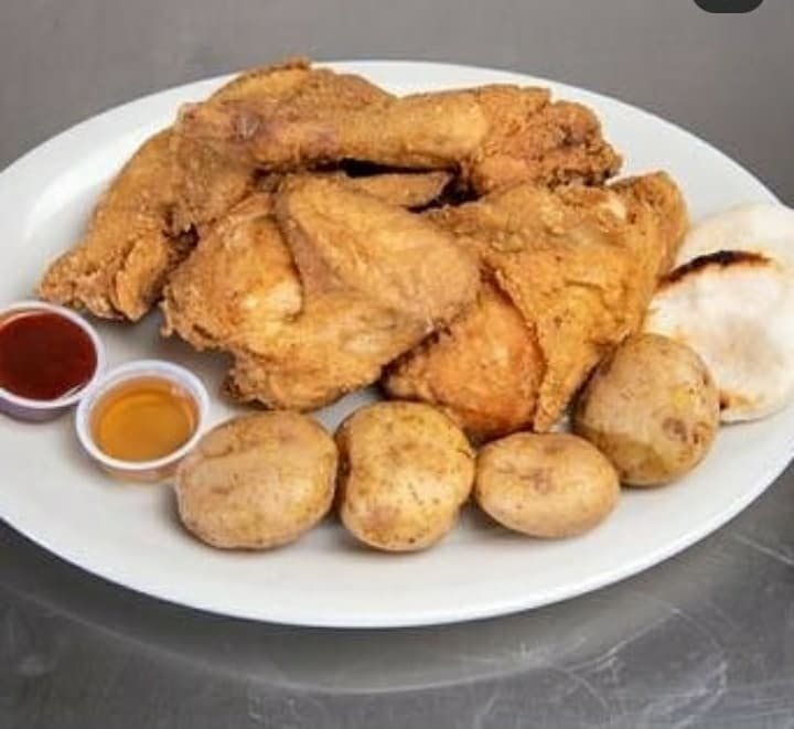 Tres cuartos pollo King Kong  Apanado