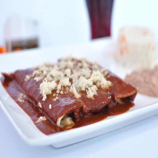1/4 Pollo Mole
