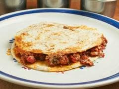 Choriqueso con Tortilla de Harina