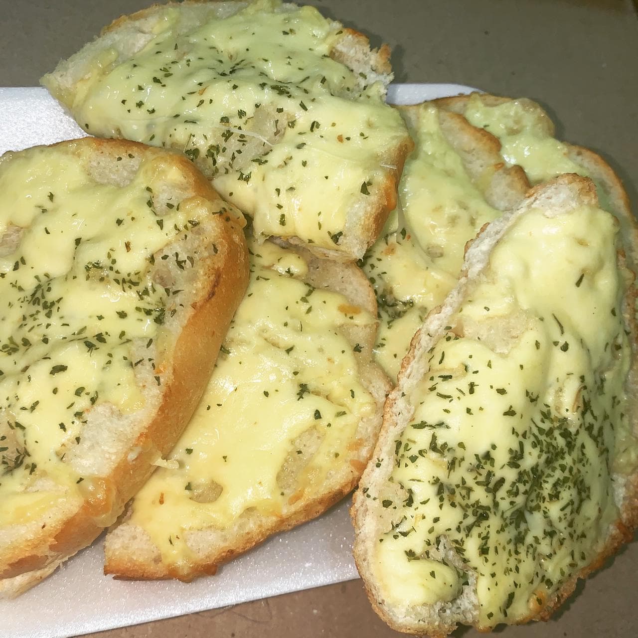 Pan de Ajo y Queso