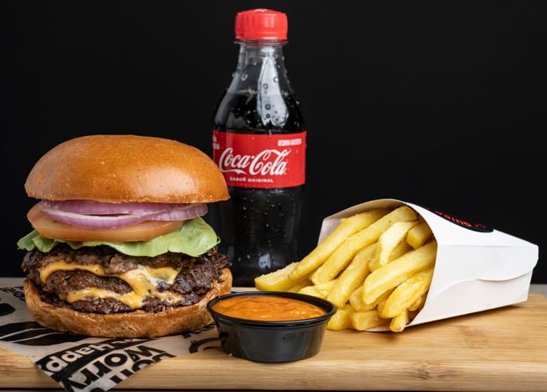 Combo Hamburguesa Americana Doble + Papas + Cocaco