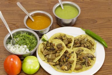 Champiñones 4 Tacos y la Papa
