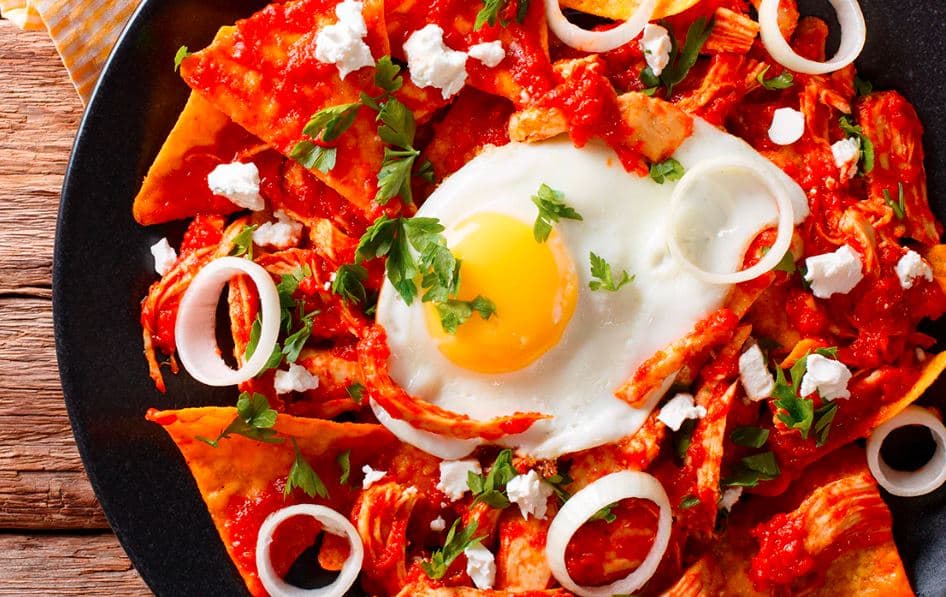 Media Orden de Chilaquiles con Huevo