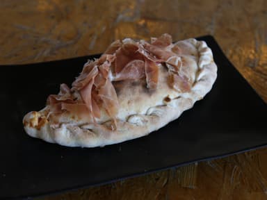 Calzone Santa Monica