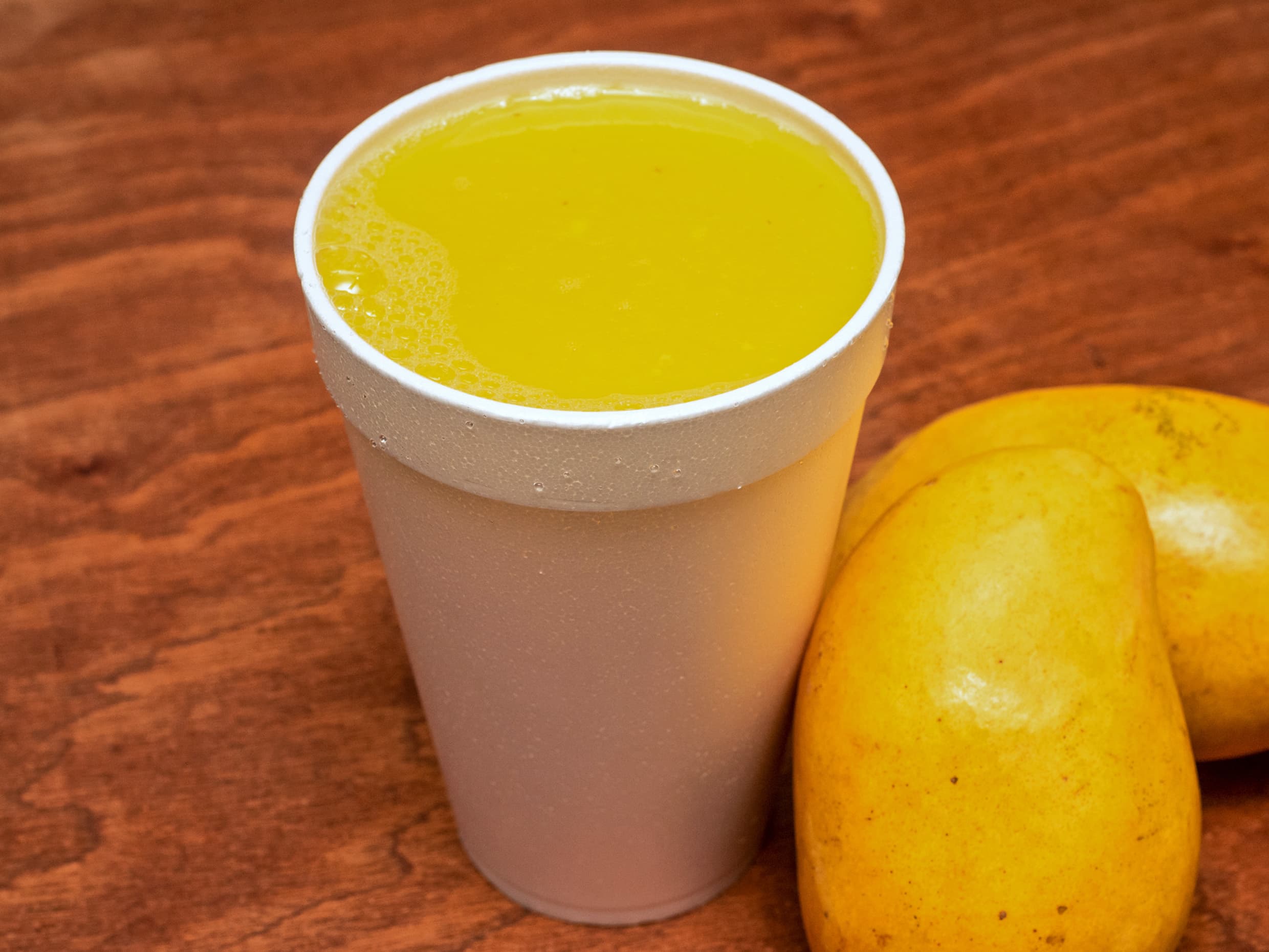 AGUA DE MANGO 100% NATUTAL 1/2