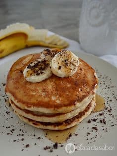 Hot Cakes de Avena con Plátano (4 Pzs)