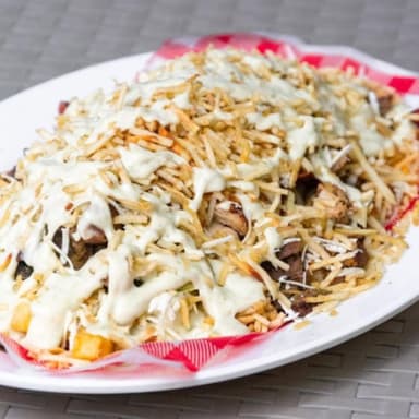 Salchipapa Pollo