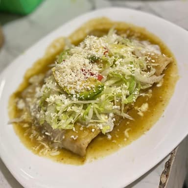 1 Enchiladas + Refresco