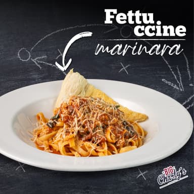 FETUCCINI MARINARA CON POLLO