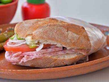 Lonche De Queso De Puerco