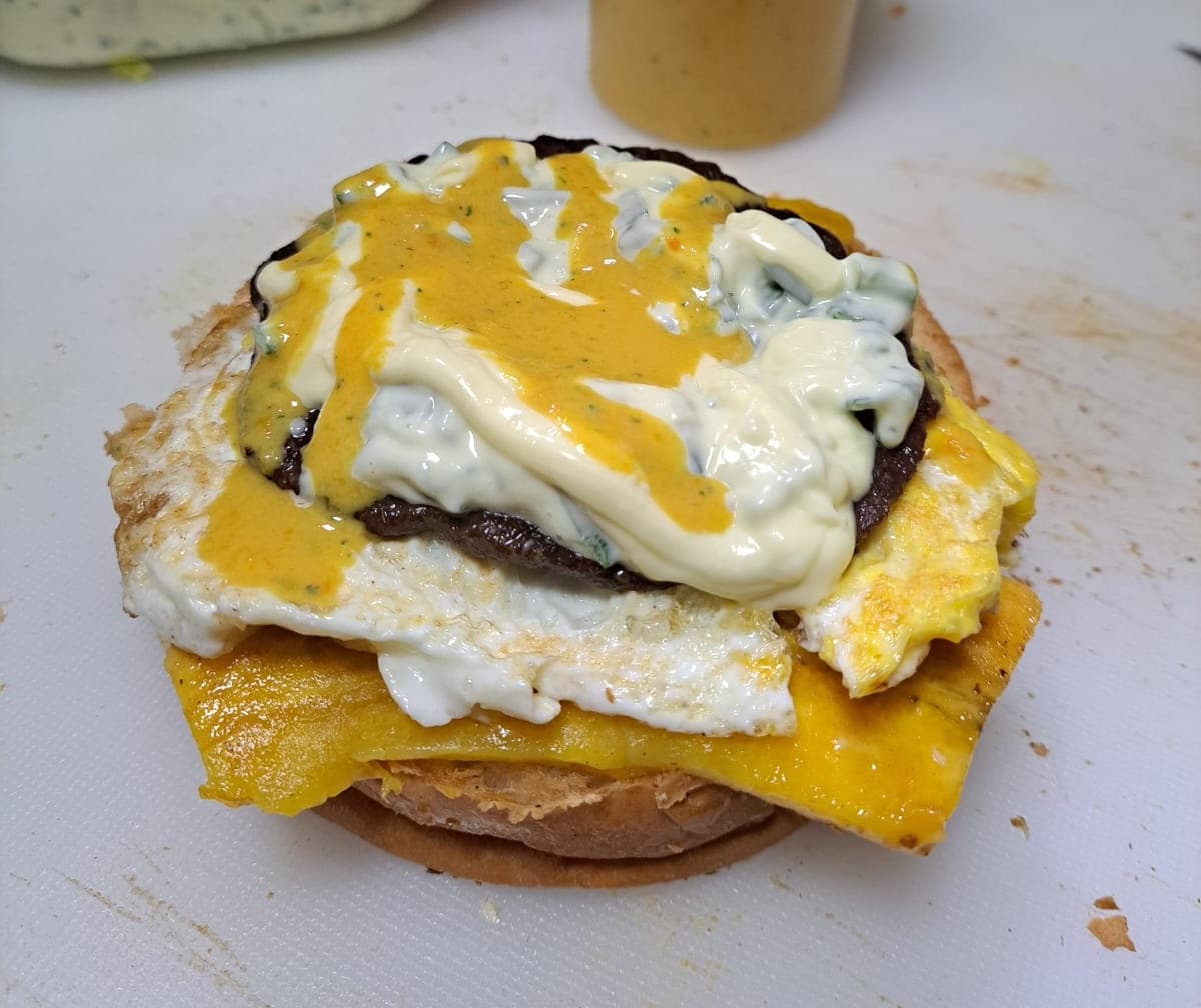 Sánguche de Hamburguesa a lo Pobre 120 gr
