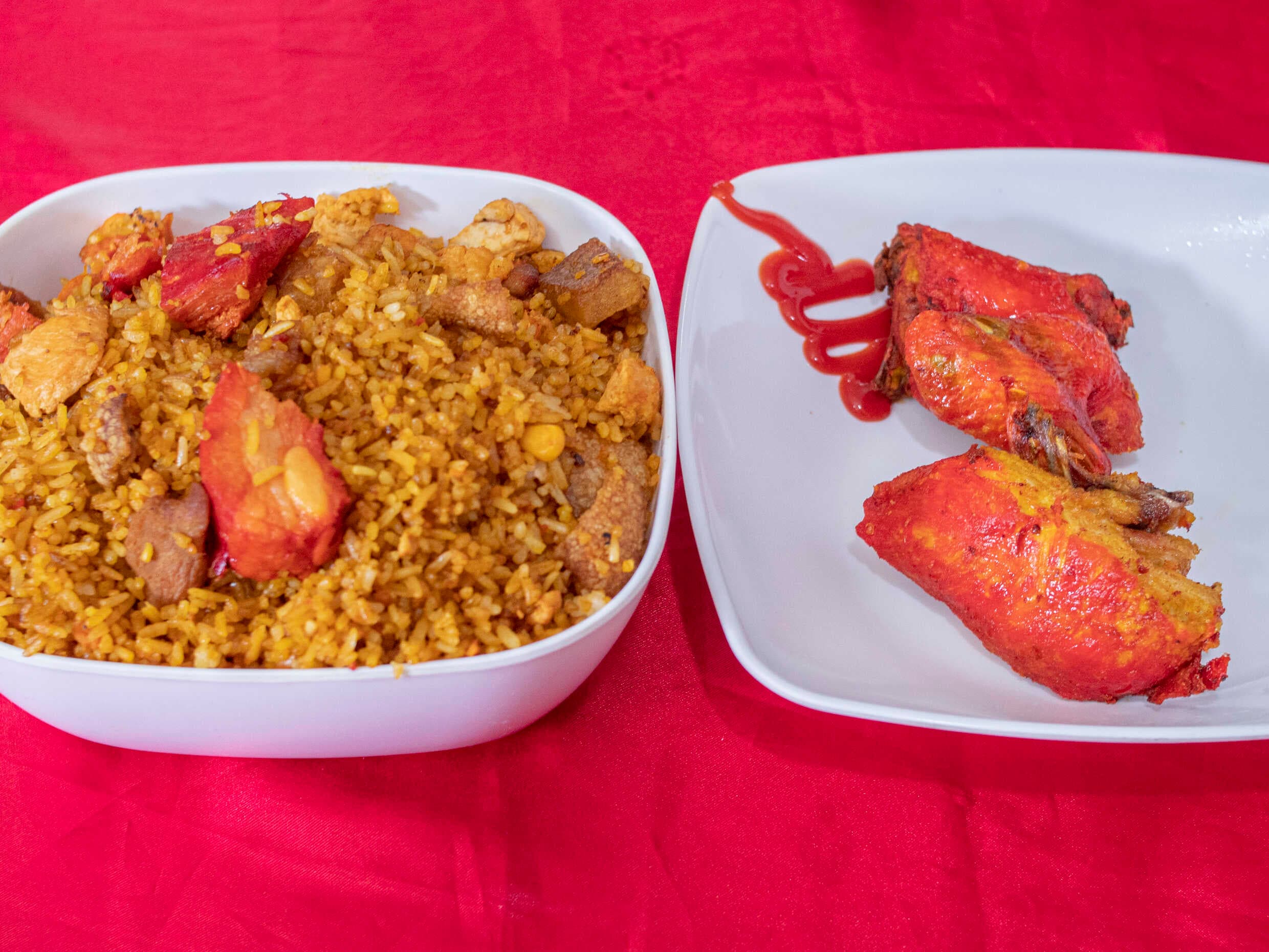 1/4 Pollo Frito + Arroz paisa & Papas