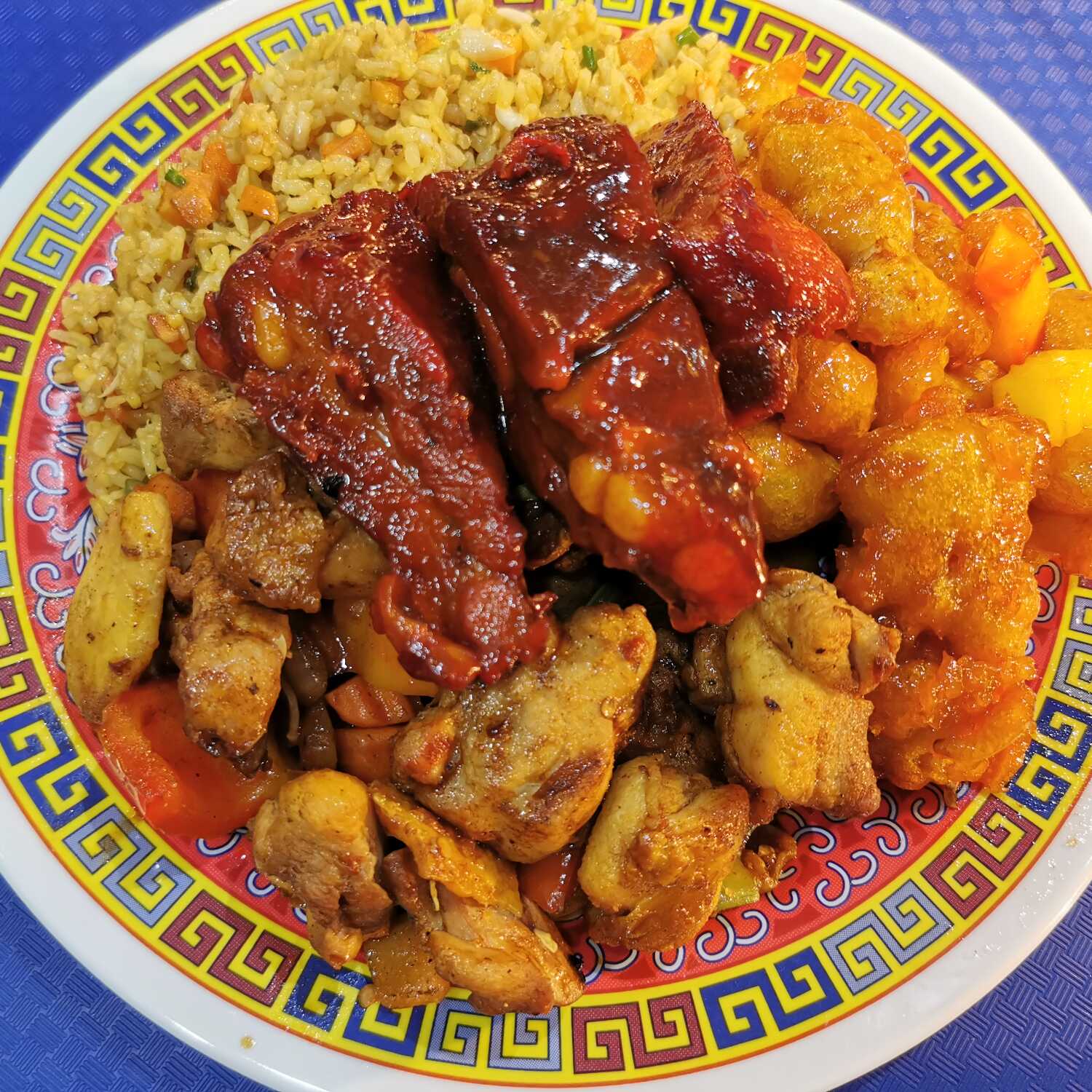 Opción 32: Costilla, Pollo Diablo y Agridulce