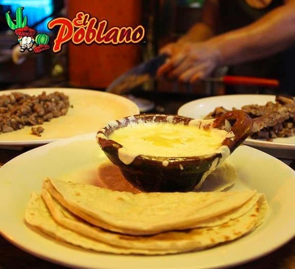 Queso fundido con champiñones