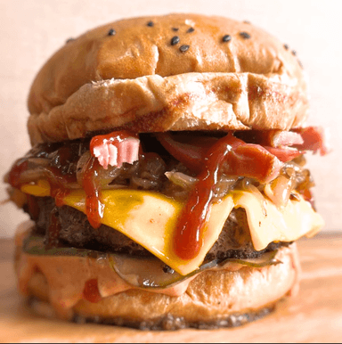 American Burger con Papas fritas