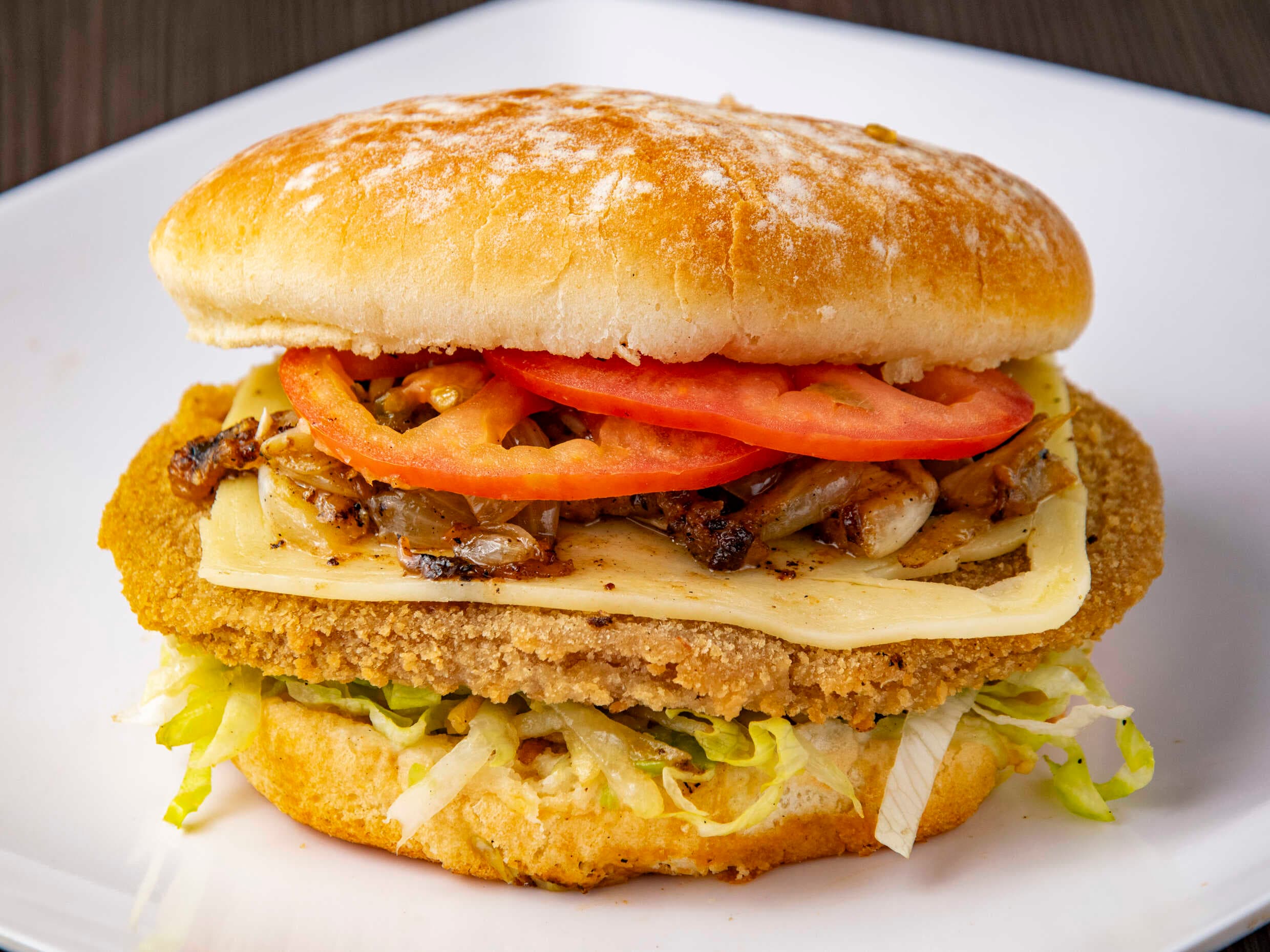 Hamburguesa de Pollo Apanado Sencilla
