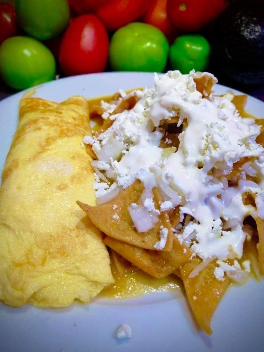 Omelette Vegetariano con Chilaquiles