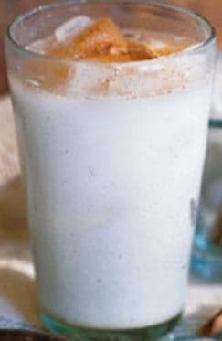 Agua de horchata de medio