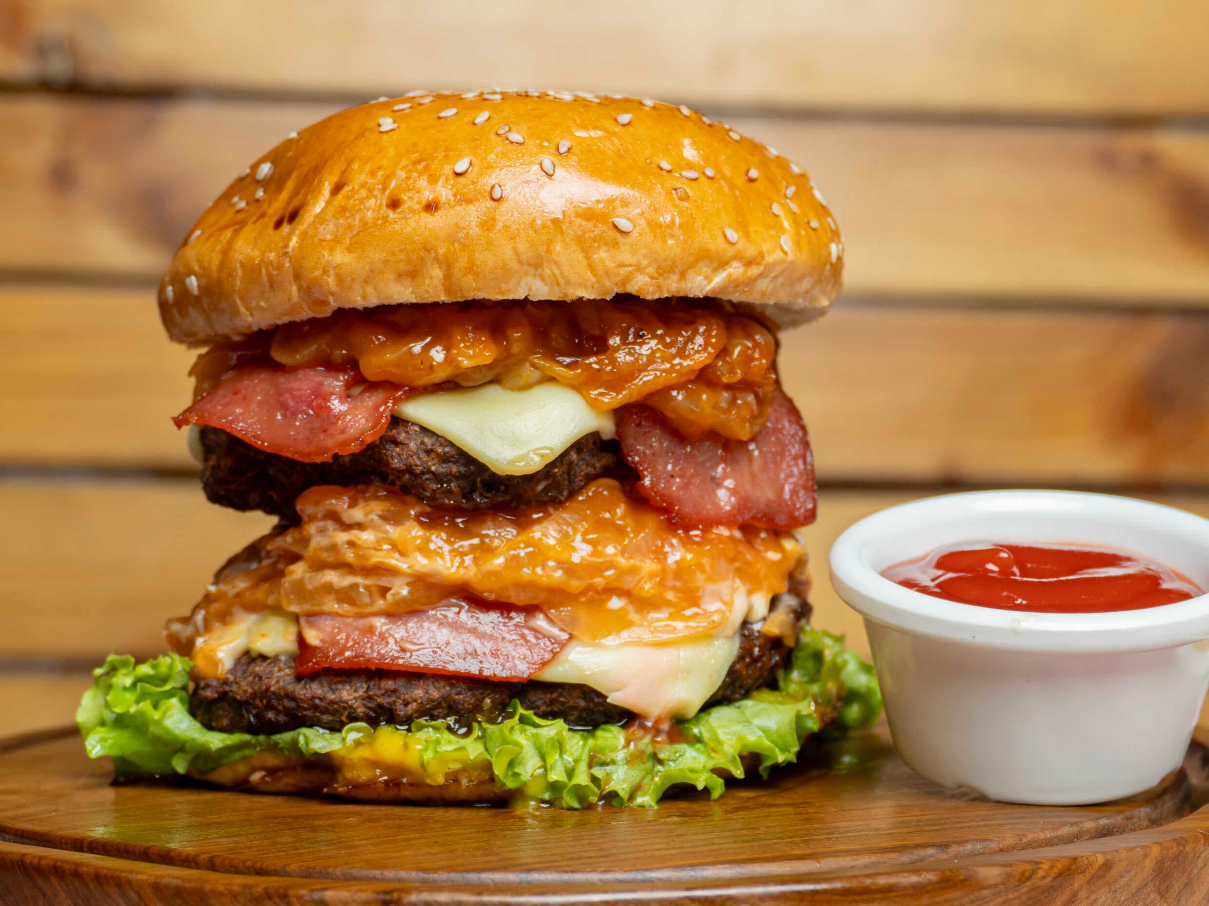 Hamburguesa Especial Doble Carne