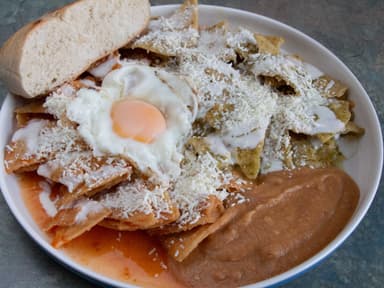 Chilaquiles Verdes con 1 Huevo