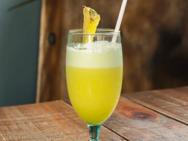 AGUA DE FRUTAS
