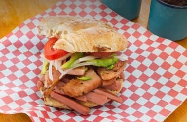 Torta Huracán Ramírez