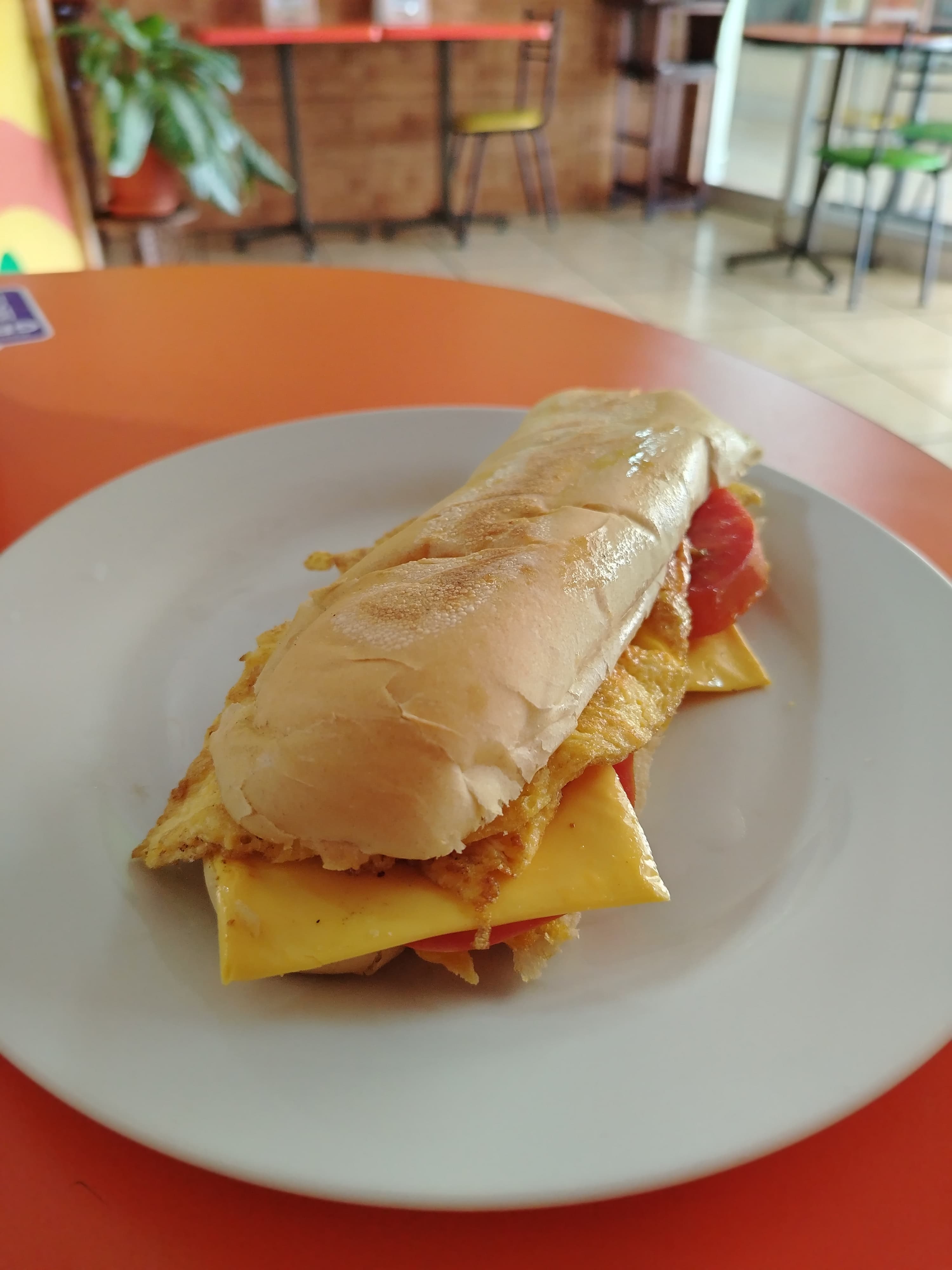 SANDWICHES DE TORTA DE HUEVO