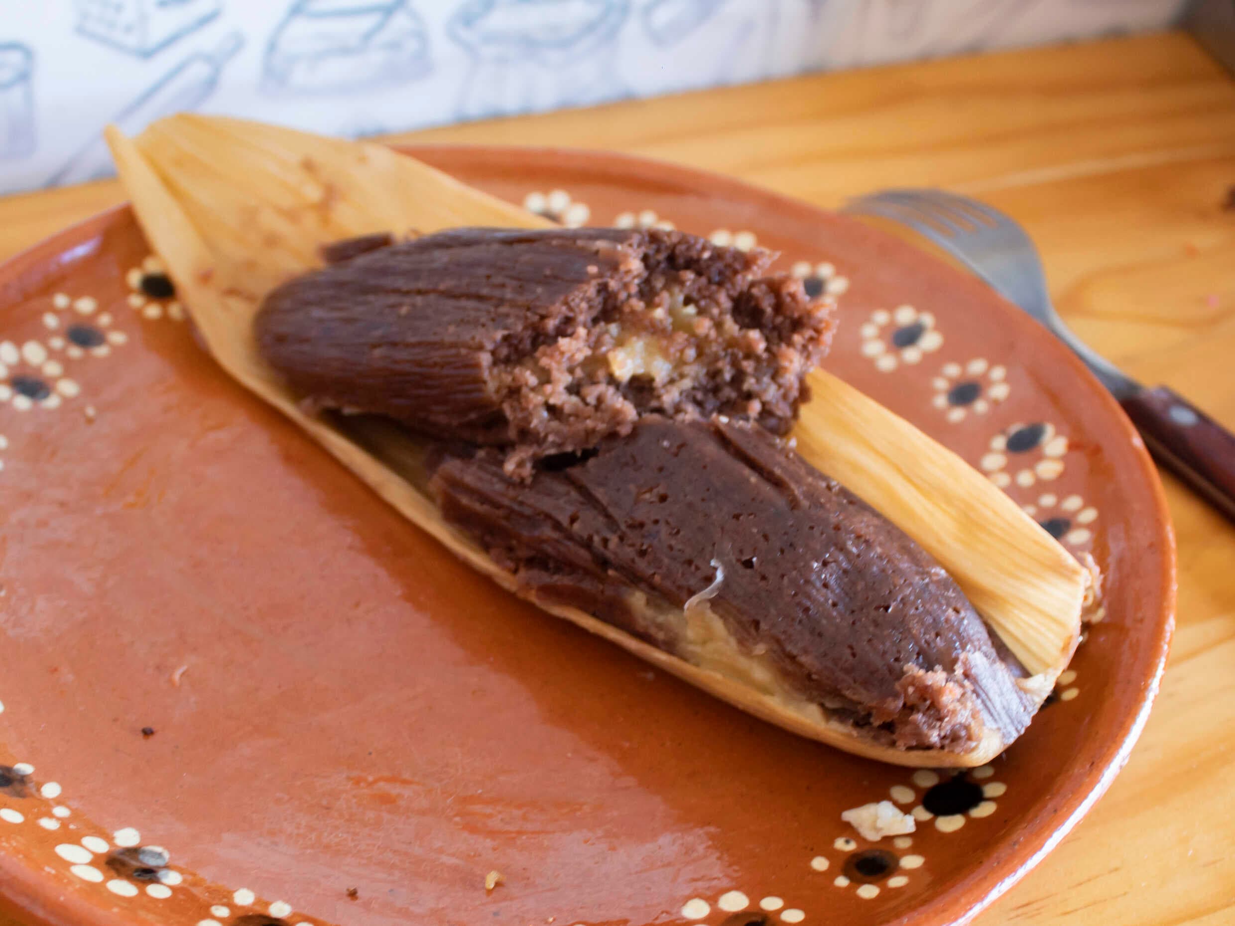 Tamal de Chocolate Con Crema