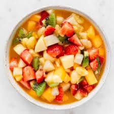 Ensalada de Frutos con Crema