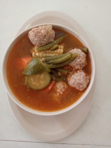 Albóndigas en Caldo