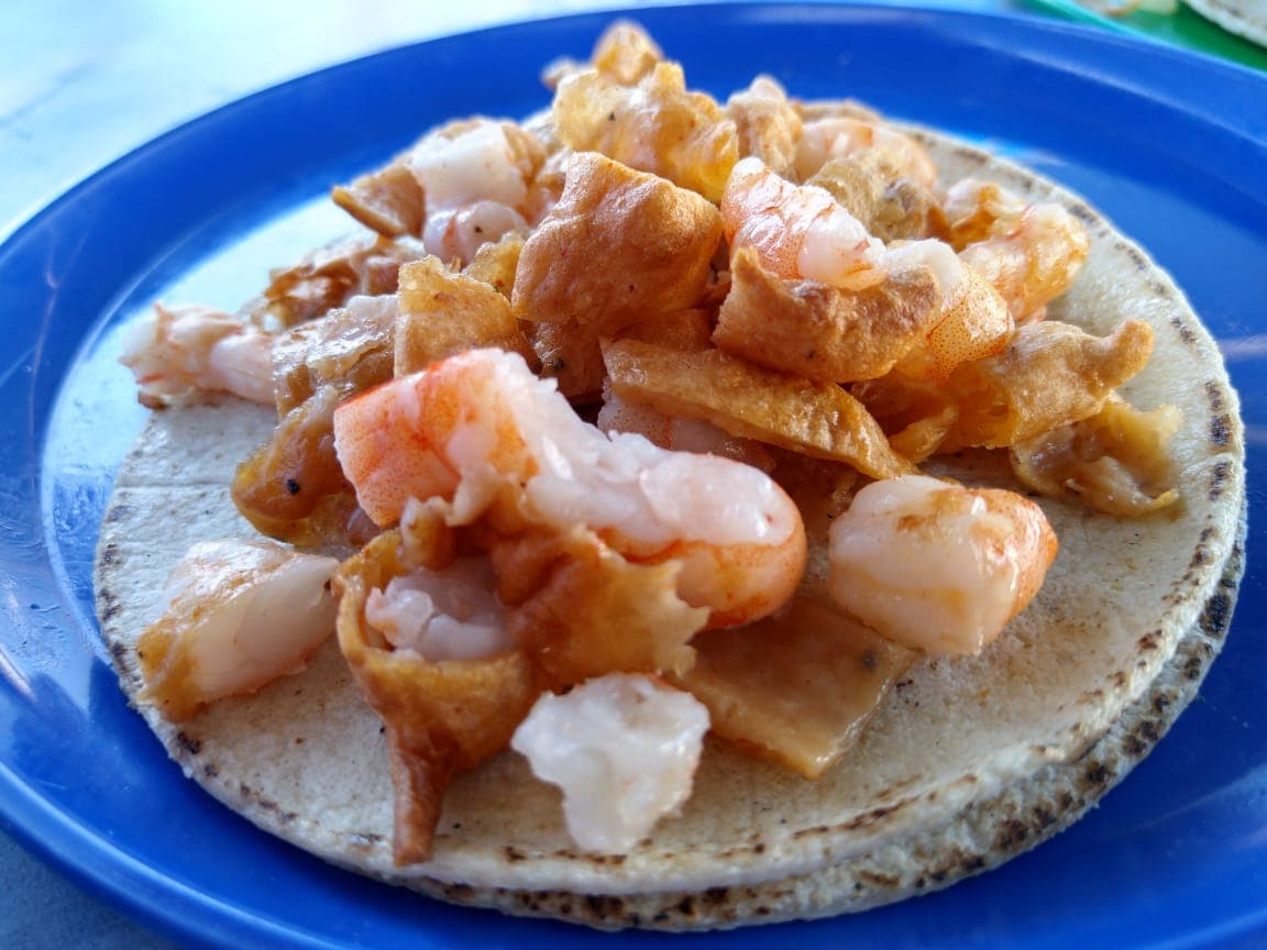 Combo 2 Tacos de Camarón + Jugo Bichi