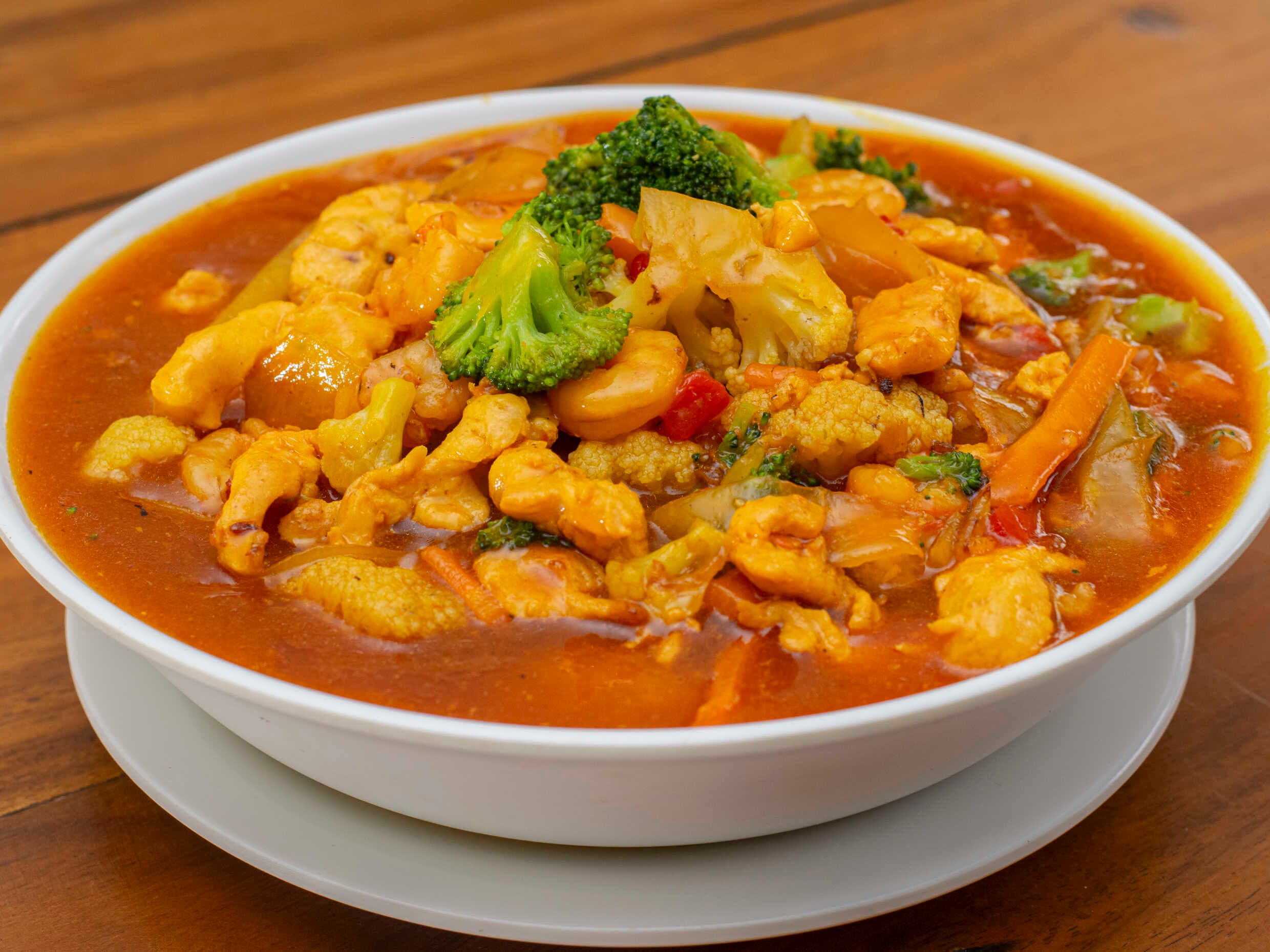 Chop Suey Familiar 7 Personas