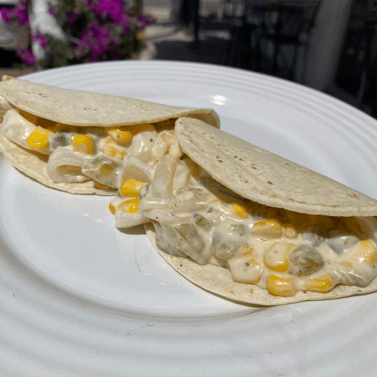 Taco de Rajas con Crema