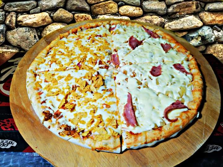 Combo pizza Mediana 40cm + Postobón 1.5
