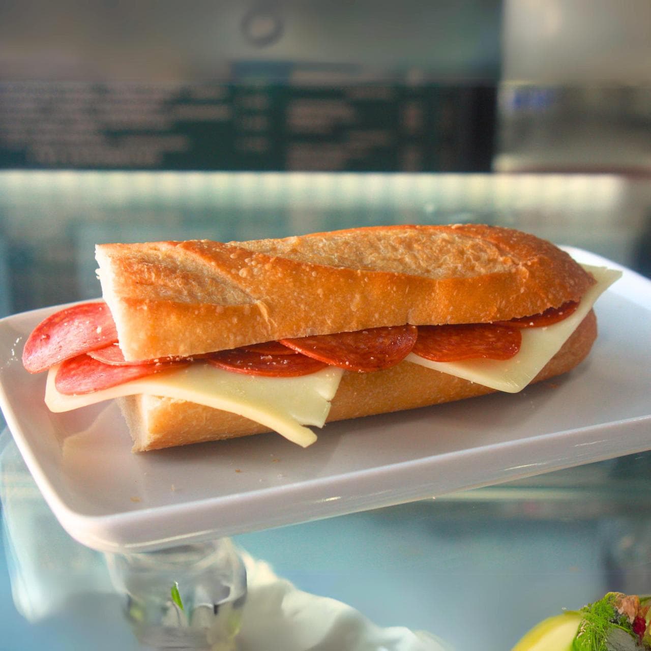 BAGUETTE CARNES FRIAS