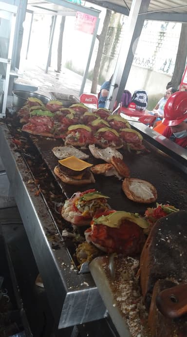 Combo Hamburguesa + Papas + Agua Fresca