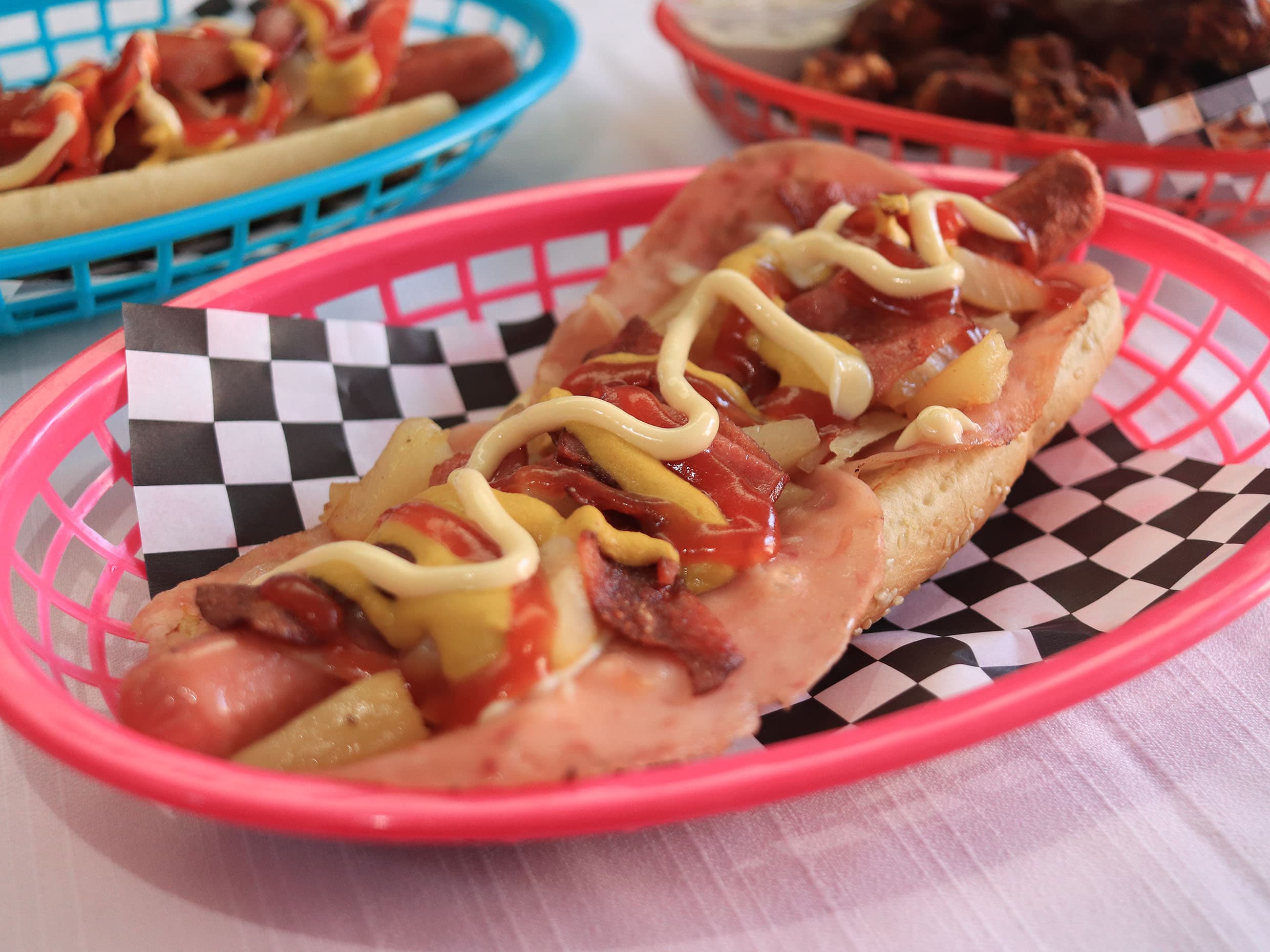 Mega hot dog