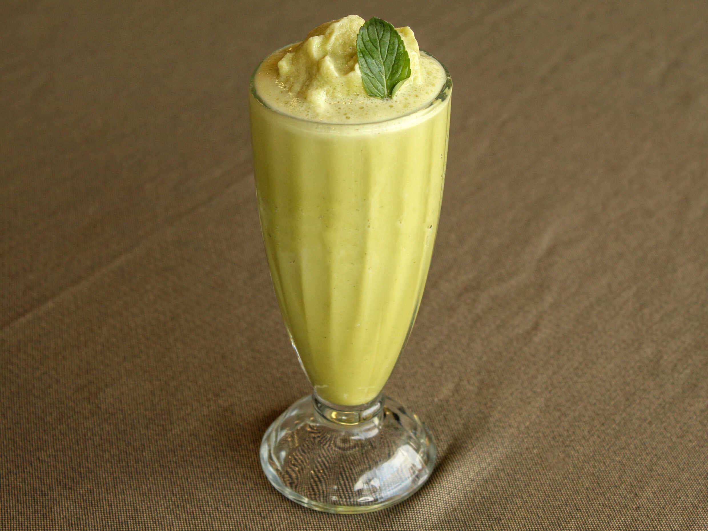 Frappé de Piña-Menta