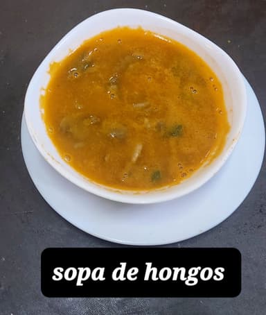 Sopa de Hongos